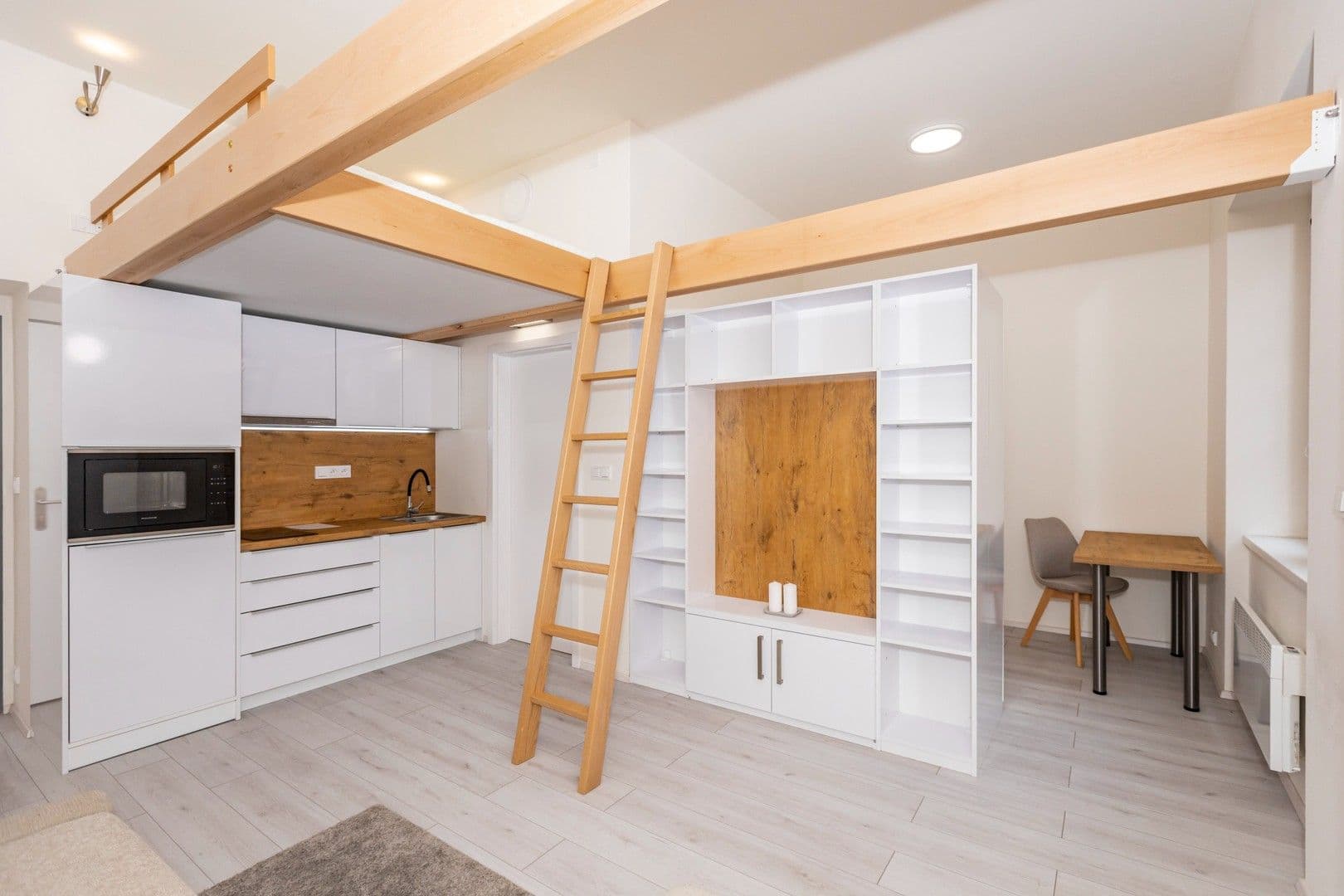 Pronájem bytu 1+kk 29 m², Hejtmánkova, Praha, Praha Pronájem bytu 1+kk 29 m², Hejtmánkova, Praha, Praha
