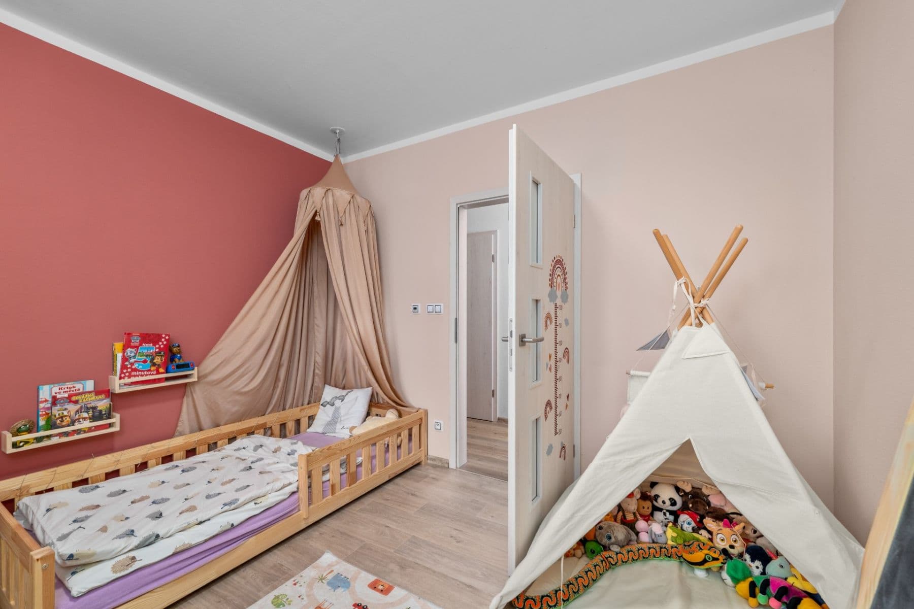 Prodej domu 132 m², pozemek 899 m², Nedabyle, Jihočeský kraj Prodej domu 132 m², pozemek 899 m², Nedabyle, Jihočeský kraj