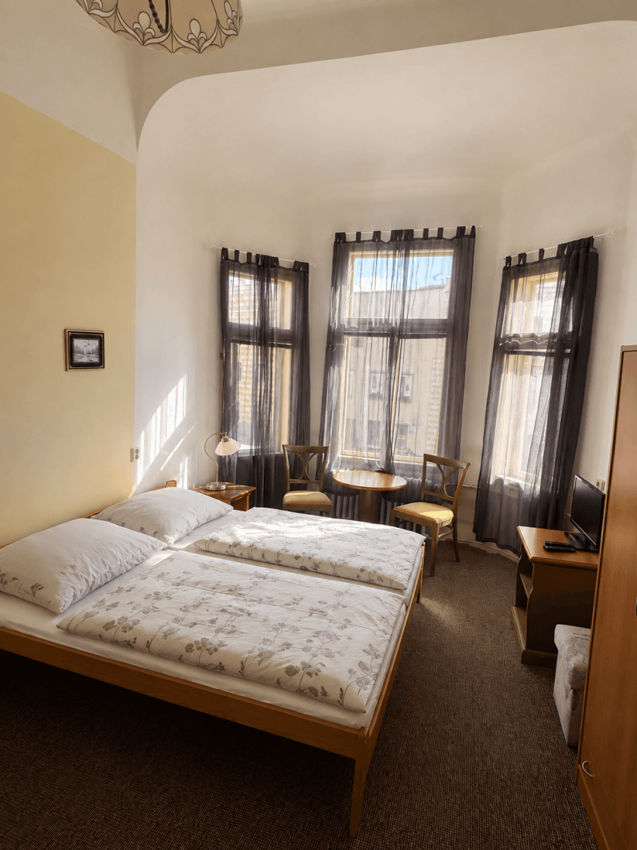 Prodej nebytového prostoru 1.192 m², náměstí Míru, Slavonice, Jihočeský kraj Prodej nebytového prostoru 1.192 m², náměstí Míru, Slavonice, Jihočeský kraj
