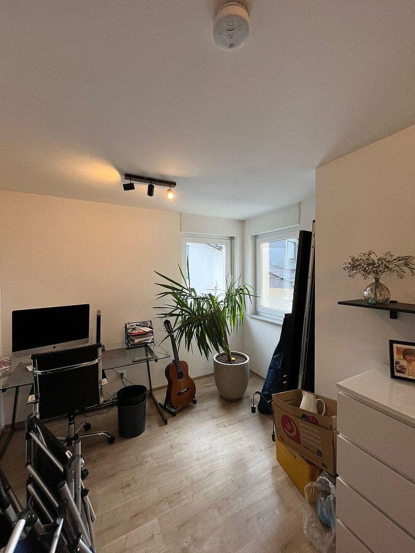 Pronájem bytu 4+1 96 m², Danziger Straße 1, Wermelskirchen, Severní Porýní-Vestfálsko Pronájem bytu 4+1 96 m², Danziger Straße 1, Wermelskirchen, Severní Porýní-Vestfálsko