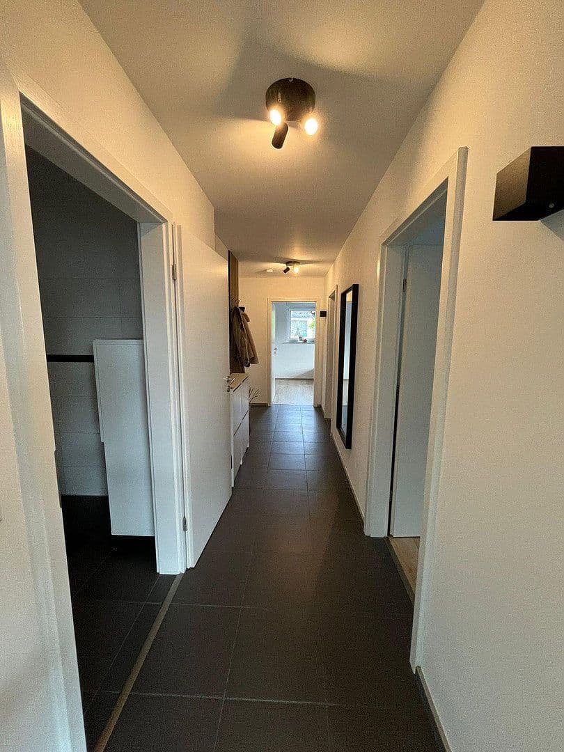 Pronájem bytu 4+1 96 m², Danziger Straße 1, Wermelskirchen, Severní Porýní-Vestfálsko Pronájem bytu 4+1 96 m², Danziger Straße 1, Wermelskirchen, Severní Porýní-Vestfálsko