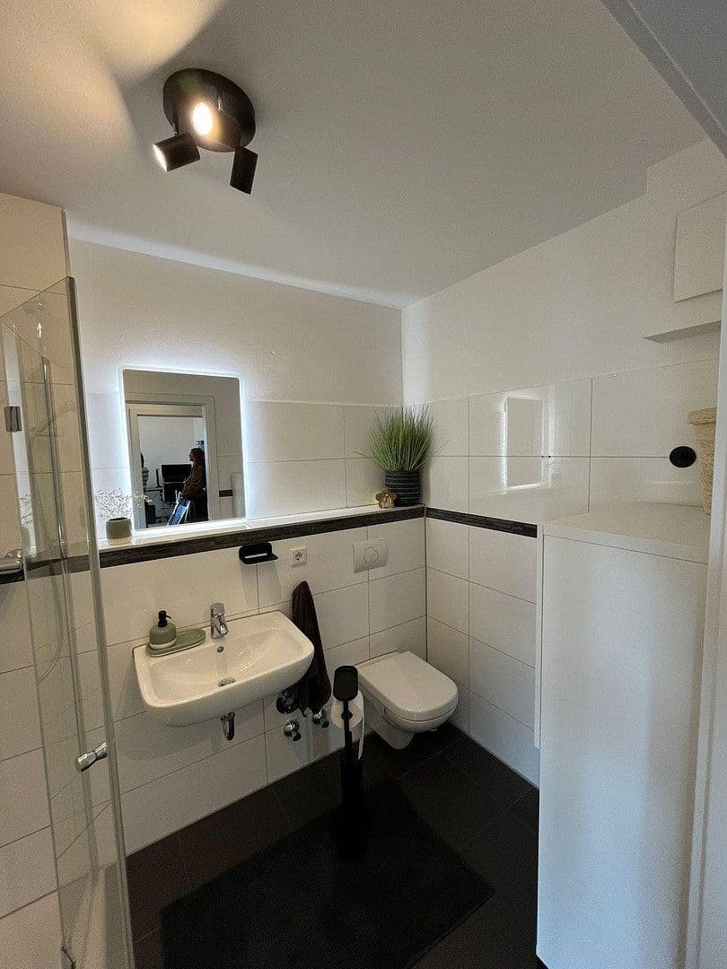 Pronájem bytu 4+1 96 m², Danziger Straße 1, Wermelskirchen, Severní Porýní-Vestfálsko Pronájem bytu 4+1 96 m², Danziger Straße 1, Wermelskirchen, Severní Porýní-Vestfálsko