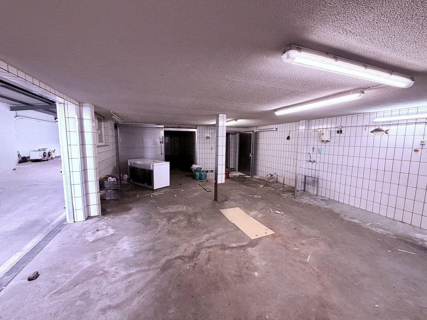 Pronájem nebytového prostoru 420 m², Seelandstraße 32, Lübeck, Šlesvicko-Holštýnsko Pronájem nebytového prostoru 420 m², Seelandstraße 32, Lübeck, Šlesvicko-Holštýnsko