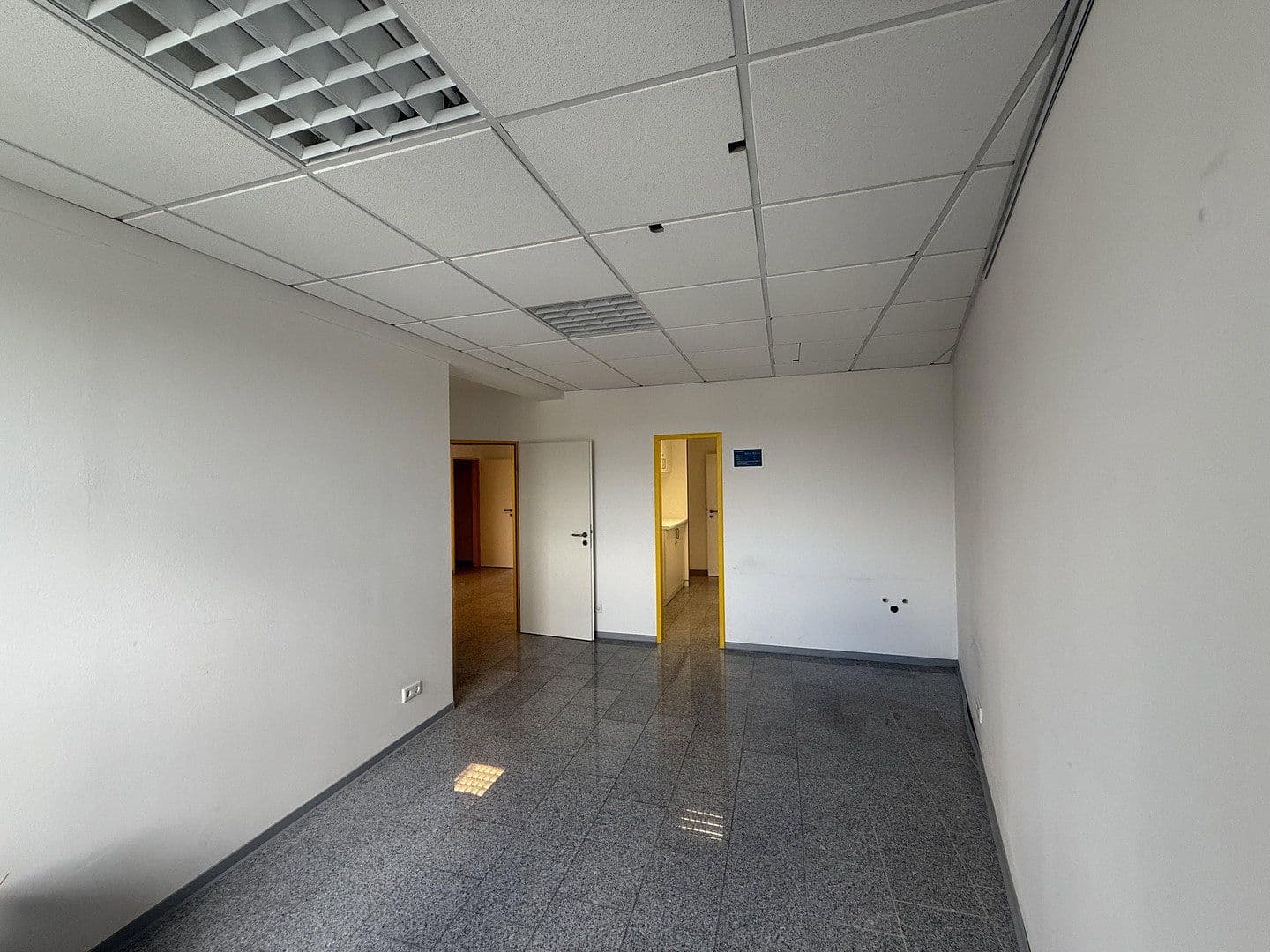 Pronájem kanceláře 195 m², Melanchthonstraße 5, Krefeld, Severní Porýní-Vestfálsko Pronájem kanceláře 195 m², Melanchthonstraße 5, Krefeld, Severní Porýní-Vestfálsko