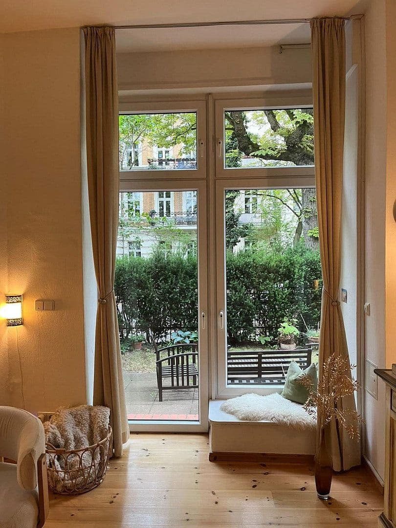 Pronájem bytu 3+1 94 m², Albestrasse 18, Berlin, Berlín Pronájem bytu 3+1 94 m², Albestrasse 18, Berlin, Berlín