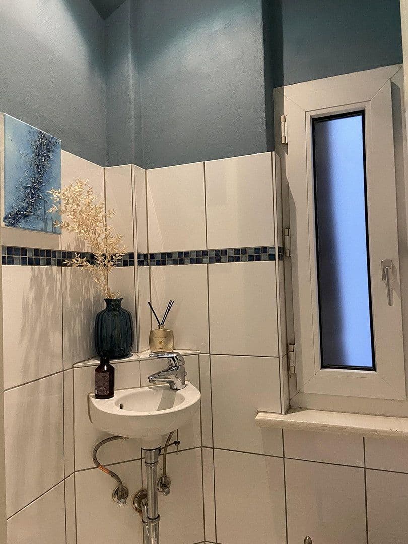 Pronájem bytu 3+1 94 m², Albestrasse 18, Berlin, Berlín Pronájem bytu 3+1 94 m², Albestrasse 18, Berlin, Berlín