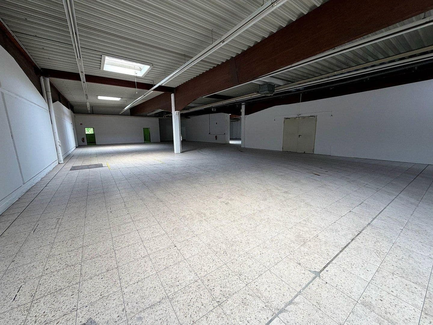 Pronájem nebytového prostoru 969 m², Meißener Dorfstraße 35, Minden, Severní Porýní-Vestfálsko Pronájem nebytového prostoru 969 m², Meißener Dorfstraße 35, Minden, Severní Porýní-Vestfálsko