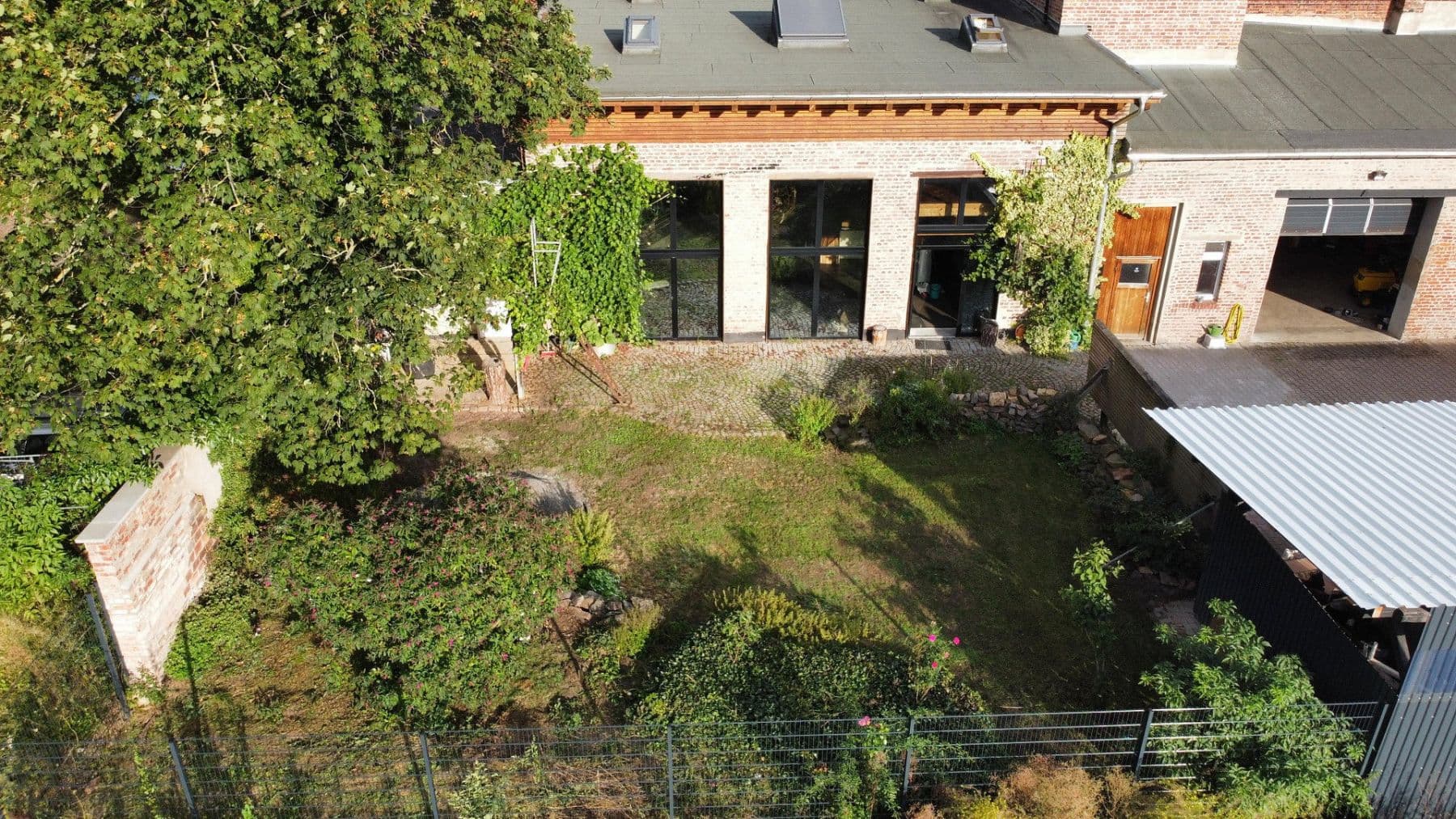 Pronájem pozemku 1.200 m², Crusiusstrasse 6, Chemnitz, Sasko Pronájem pozemku 1.200 m², Crusiusstrasse 6, Chemnitz, Sasko
