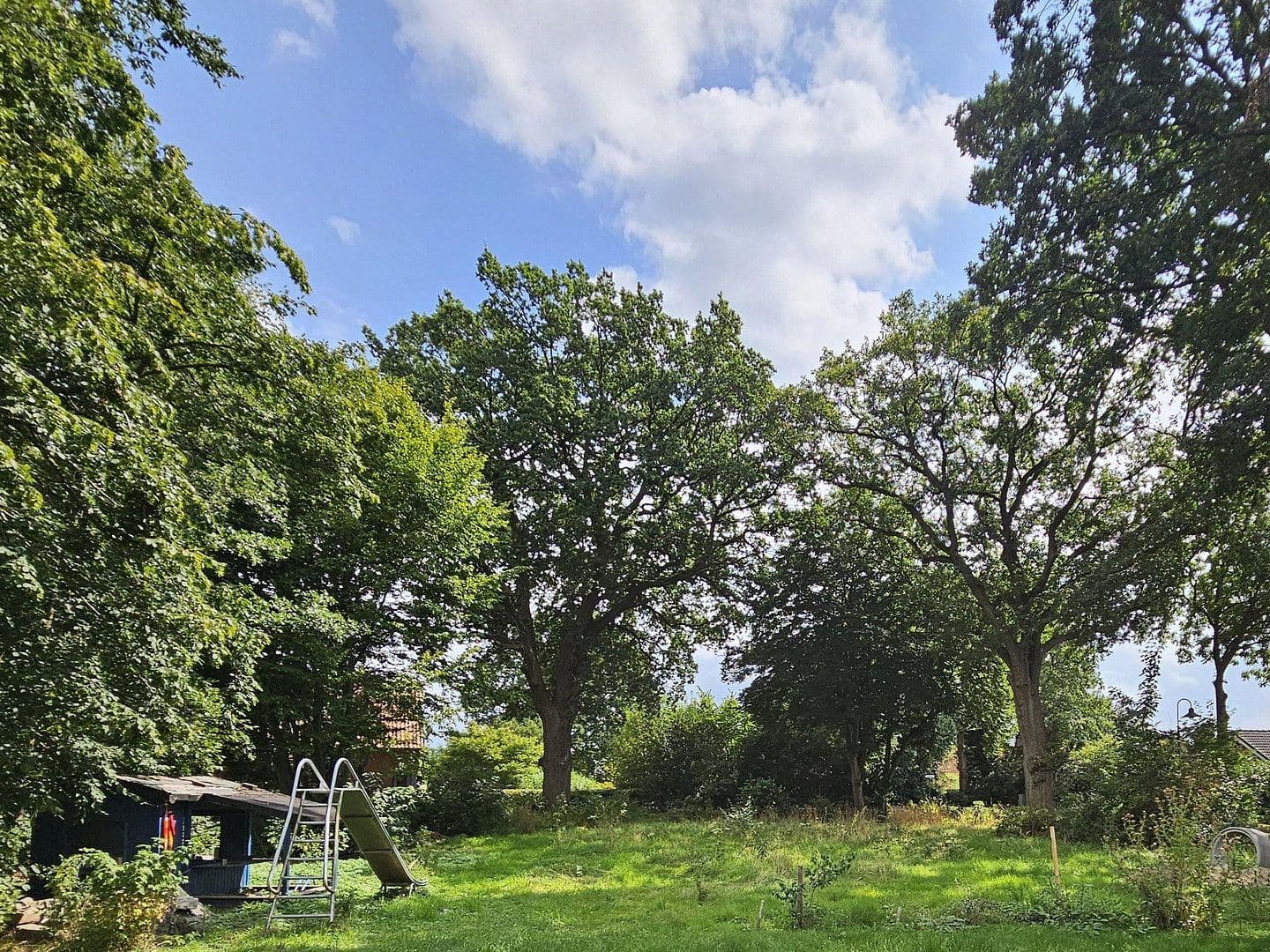 Prodej pozemku 857 m², Eschenweg, Lüdersburg, Dolní Sasko Prodej pozemku 857 m², Eschenweg, Lüdersburg, Dolní Sasko