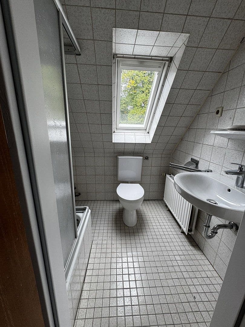 Pronájem bytu 2+1 30 m², Lütgendortmunder Straße 135, Dortmund, Severní Porýní-Vestfálsko Pronájem bytu 2+1 30 m², Lütgendortmunder Straße 135, Dortmund, Severní Porýní-Vestfálsko