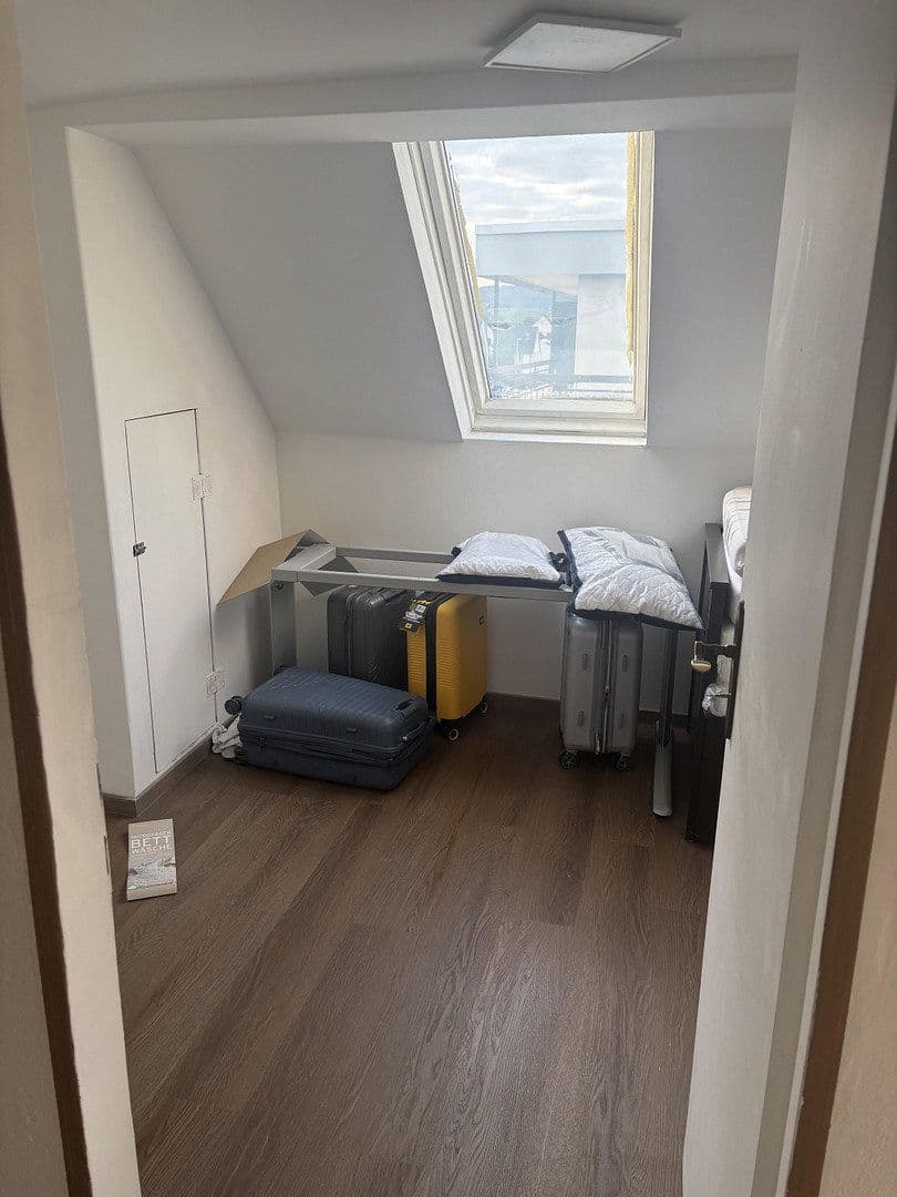 Prodej domu 95 m², pozemek 455 m², Rheinstraße 52, Ingelheim am Rhein, Porýní-Falc Prodej domu 95 m², pozemek 455 m², Rheinstraße 52, Ingelheim am Rhein, Porýní-Falc