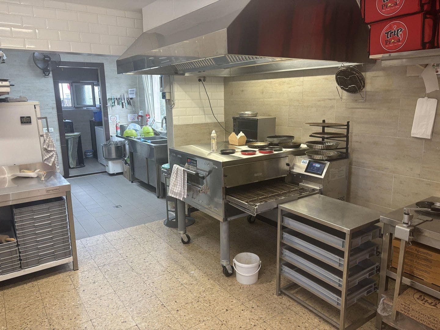Prodej domu 95 m², pozemek 455 m², Rheinstraße 52, Ingelheim am Rhein, Porýní-Falc Prodej domu 95 m², pozemek 455 m², Rheinstraße 52, Ingelheim am Rhein, Porýní-Falc