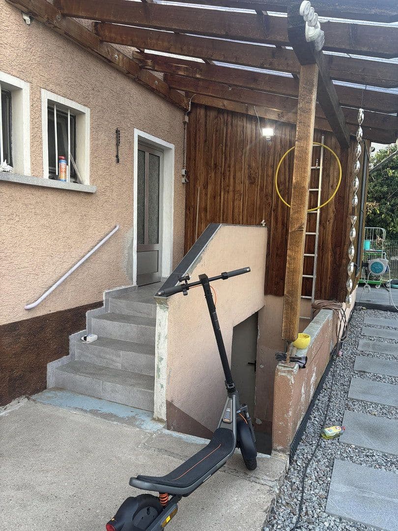 Prodej domu 95 m², pozemek 455 m², Rheinstraße 52, Ingelheim am Rhein, Porýní-Falc Prodej domu 95 m², pozemek 455 m², Rheinstraße 52, Ingelheim am Rhein, Porýní-Falc