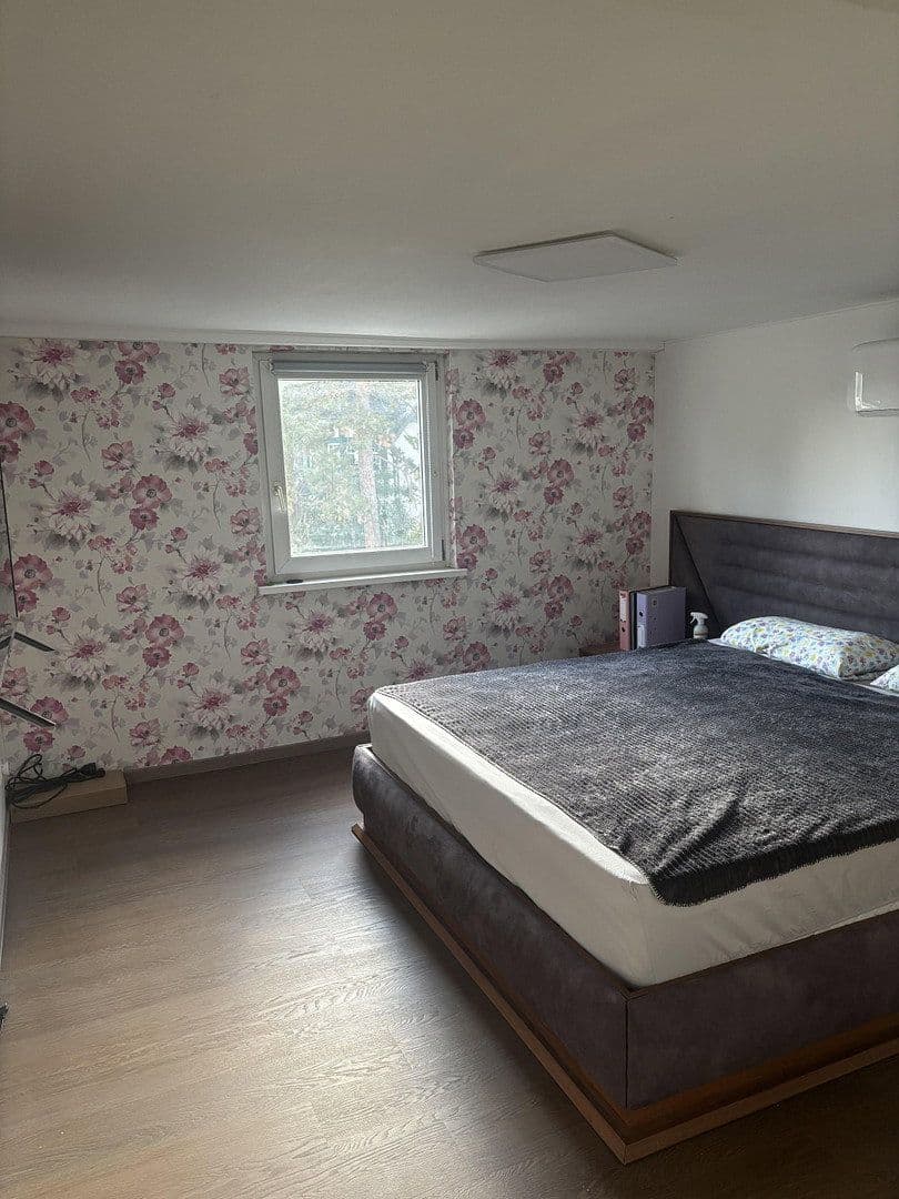 Prodej domu 95 m², pozemek 455 m², Rheinstraße 52, Ingelheim am Rhein, Porýní-Falc Prodej domu 95 m², pozemek 455 m², Rheinstraße 52, Ingelheim am Rhein, Porýní-Falc