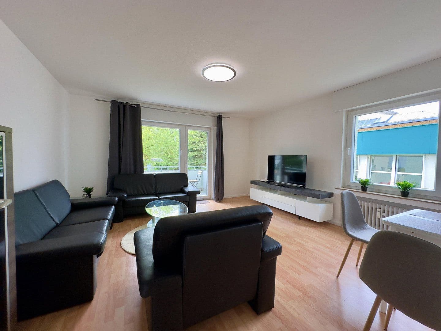 Pronájem bytu 3+1 65 m², Langenfeld (Rheinland), Severní Porýní-Vestfálsko Pronájem bytu 3+1 65 m², Langenfeld (Rheinland), Severní Porýní-Vestfálsko