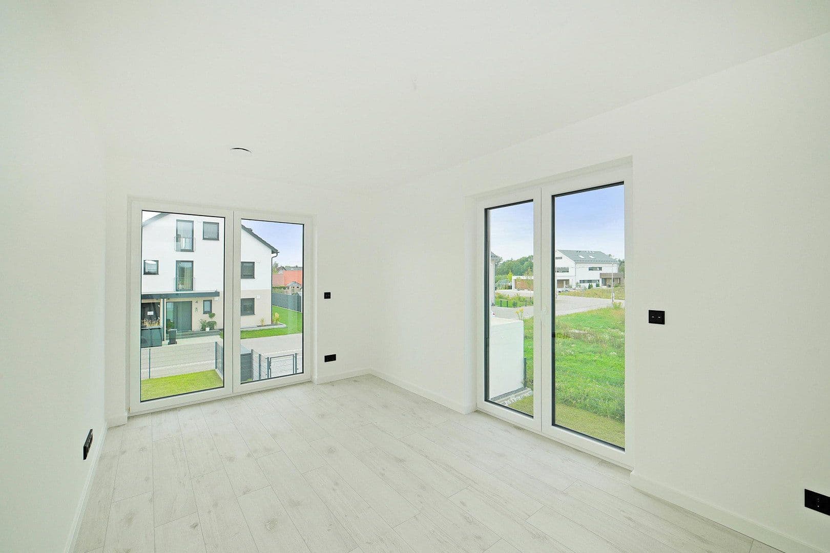 Pronájem domu 164 m², pozemek 602 m², Zimmererweg 3, Bergkirchen, Bavorsko Pronájem domu 164 m², pozemek 602 m², Zimmererweg 3, Bergkirchen, Bavorsko