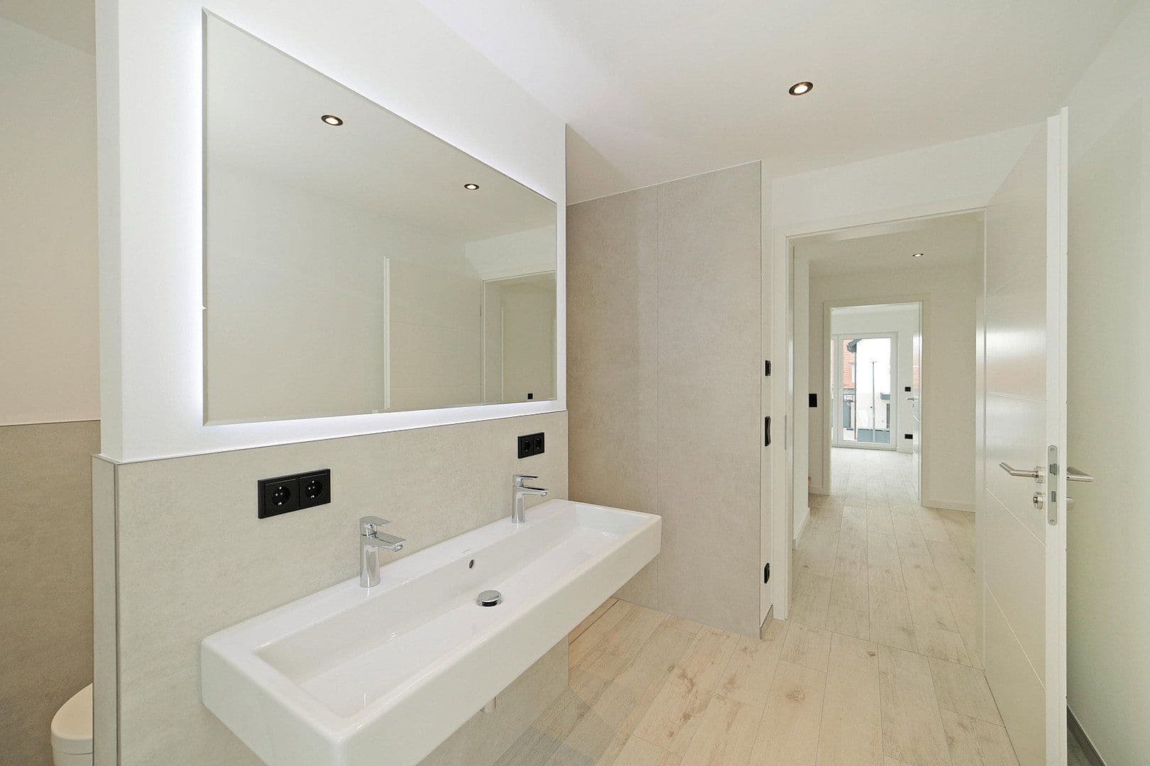 Pronájem domu 164 m², pozemek 602 m², Zimmererweg 3, Bergkirchen, Bavorsko Pronájem domu 164 m², pozemek 602 m², Zimmererweg 3, Bergkirchen, Bavorsko
