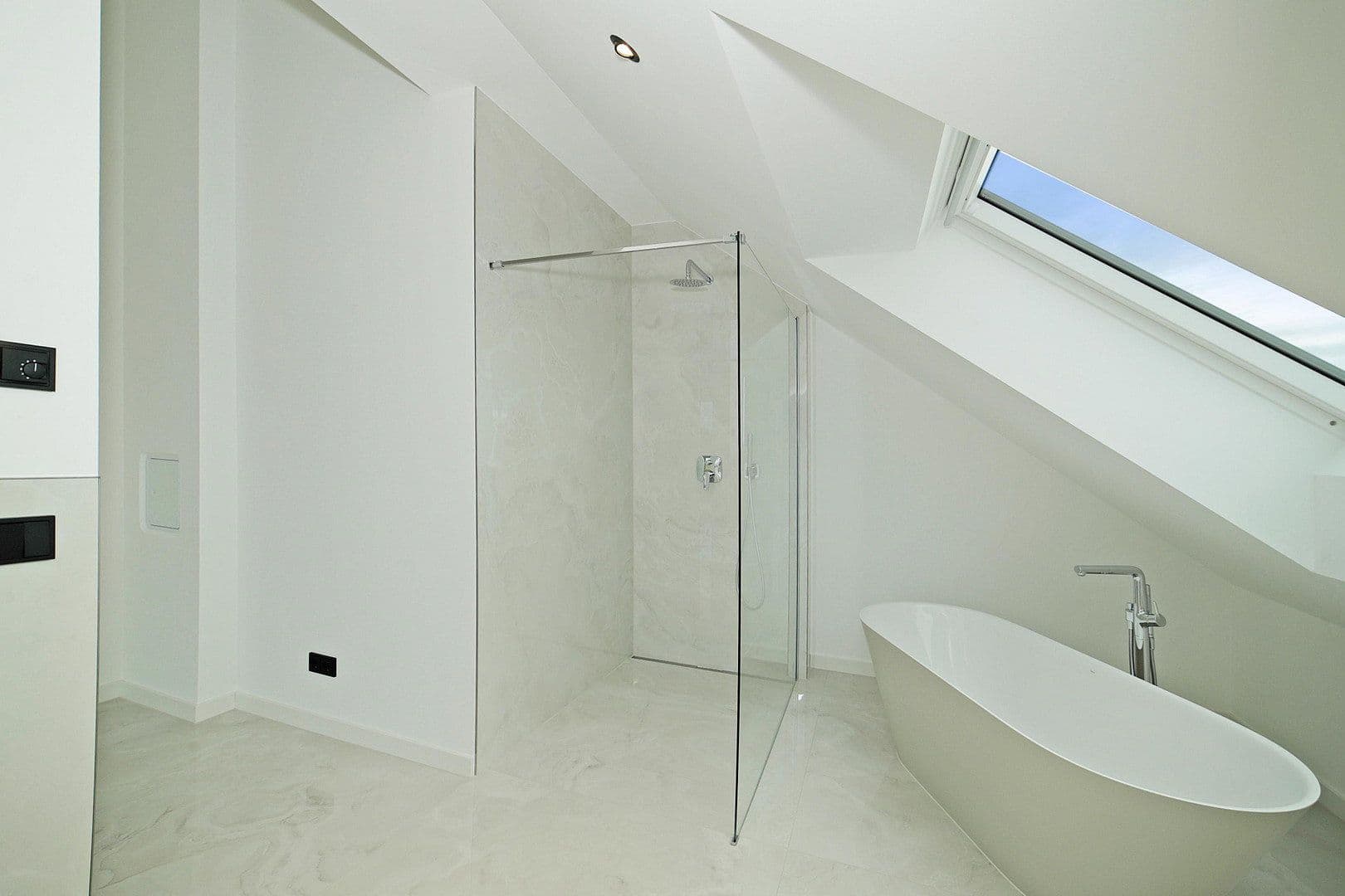 Pronájem domu 164 m², pozemek 602 m², Zimmererweg 3, Bergkirchen, Bavorsko Pronájem domu 164 m², pozemek 602 m², Zimmererweg 3, Bergkirchen, Bavorsko
