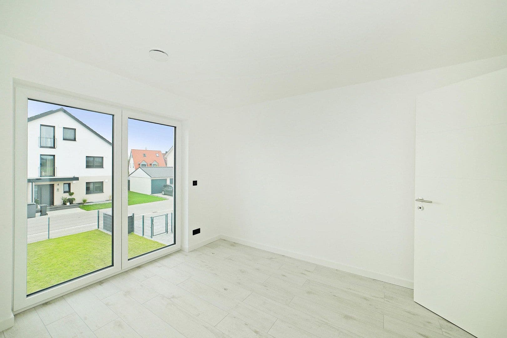 Pronájem domu 164 m², pozemek 602 m², Zimmererweg 3, Bergkirchen, Bavorsko Pronájem domu 164 m², pozemek 602 m², Zimmererweg 3, Bergkirchen, Bavorsko