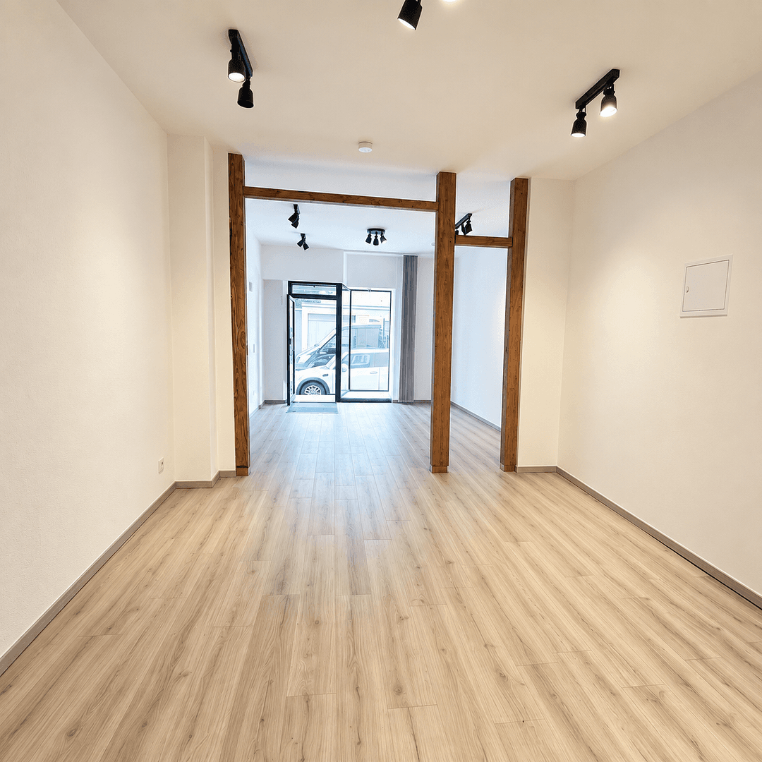 Pronájem kanceláře 63 m², Essen, Severní Porýní-Vestfálsko Pronájem kanceláře 63 m², Essen, Severní Porýní-Vestfálsko