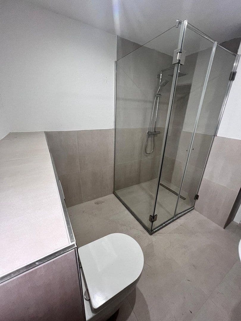 Prodej domu 184 m², pozemek 750 m², Hachenburger Straße 4, Müschenbach, Porýní-Falc Prodej domu 184 m², pozemek 750 m², Hachenburger Straße 4, Müschenbach, Porýní-Falc