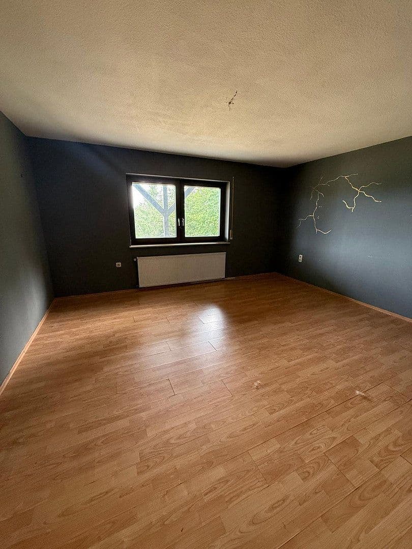 Prodej domu 184 m², pozemek 750 m², Hachenburger Straße 4, Müschenbach, Porýní-Falc Prodej domu 184 m², pozemek 750 m², Hachenburger Straße 4, Müschenbach, Porýní-Falc