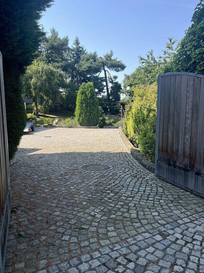 Prodej pozemku 2.000 m², Heidenau, Sasko Prodej pozemku 2.000 m², Heidenau, Sasko