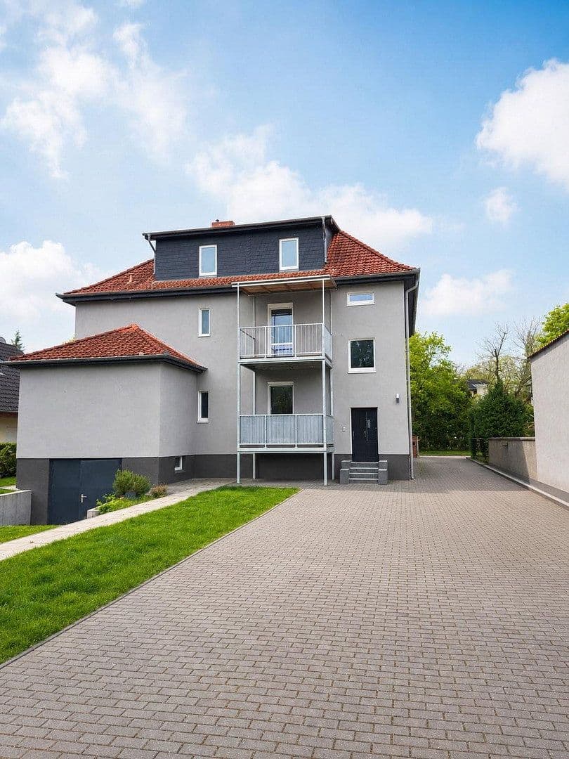 Pronájem domu 297 m², pozemek 1.135 m², Blankenfelde-Mahlow, Braniborsko Pronájem domu 297 m², pozemek 1.135 m², Blankenfelde-Mahlow, Braniborsko