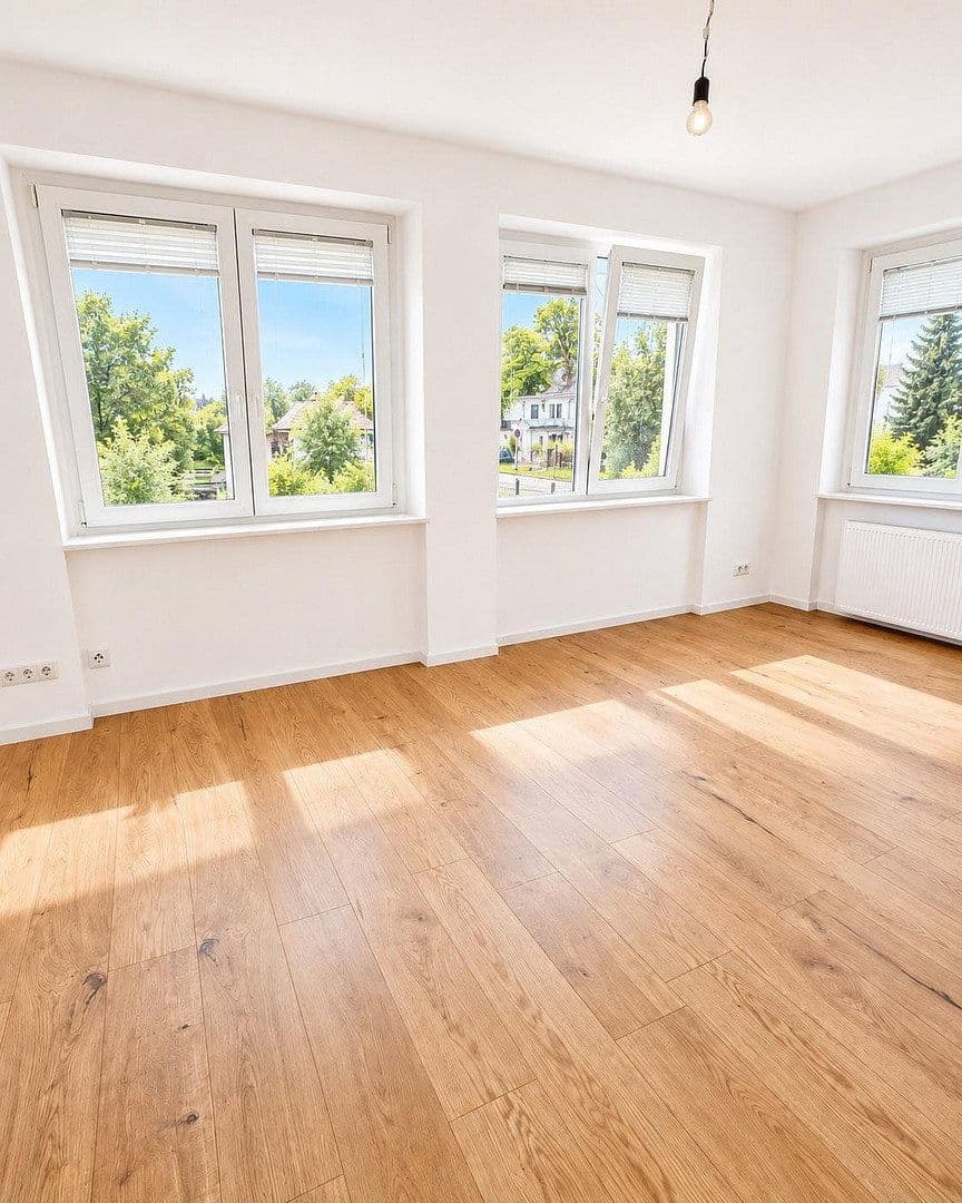 Pronájem domu 297 m², pozemek 1.135 m², Blankenfelde-Mahlow, Braniborsko Pronájem domu 297 m², pozemek 1.135 m², Blankenfelde-Mahlow, Braniborsko
