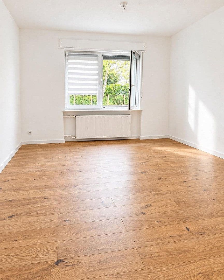 Pronájem domu 297 m², pozemek 1.135 m², Blankenfelde-Mahlow, Braniborsko Pronájem domu 297 m², pozemek 1.135 m², Blankenfelde-Mahlow, Braniborsko