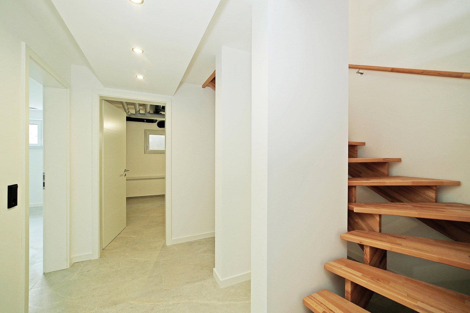 Prodej domu 164 m², pozemek 602 m², Zimmererweg 3, Bergkirchen, Bavorsko Prodej domu 164 m², pozemek 602 m², Zimmererweg 3, Bergkirchen, Bavorsko