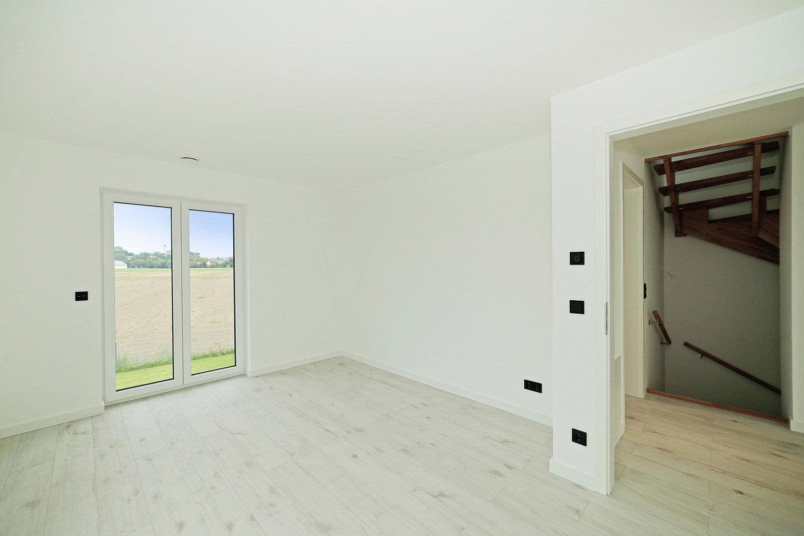 Prodej domu 164 m², pozemek 602 m², Zimmererweg 3, Bergkirchen, Bavorsko Prodej domu 164 m², pozemek 602 m², Zimmererweg 3, Bergkirchen, Bavorsko