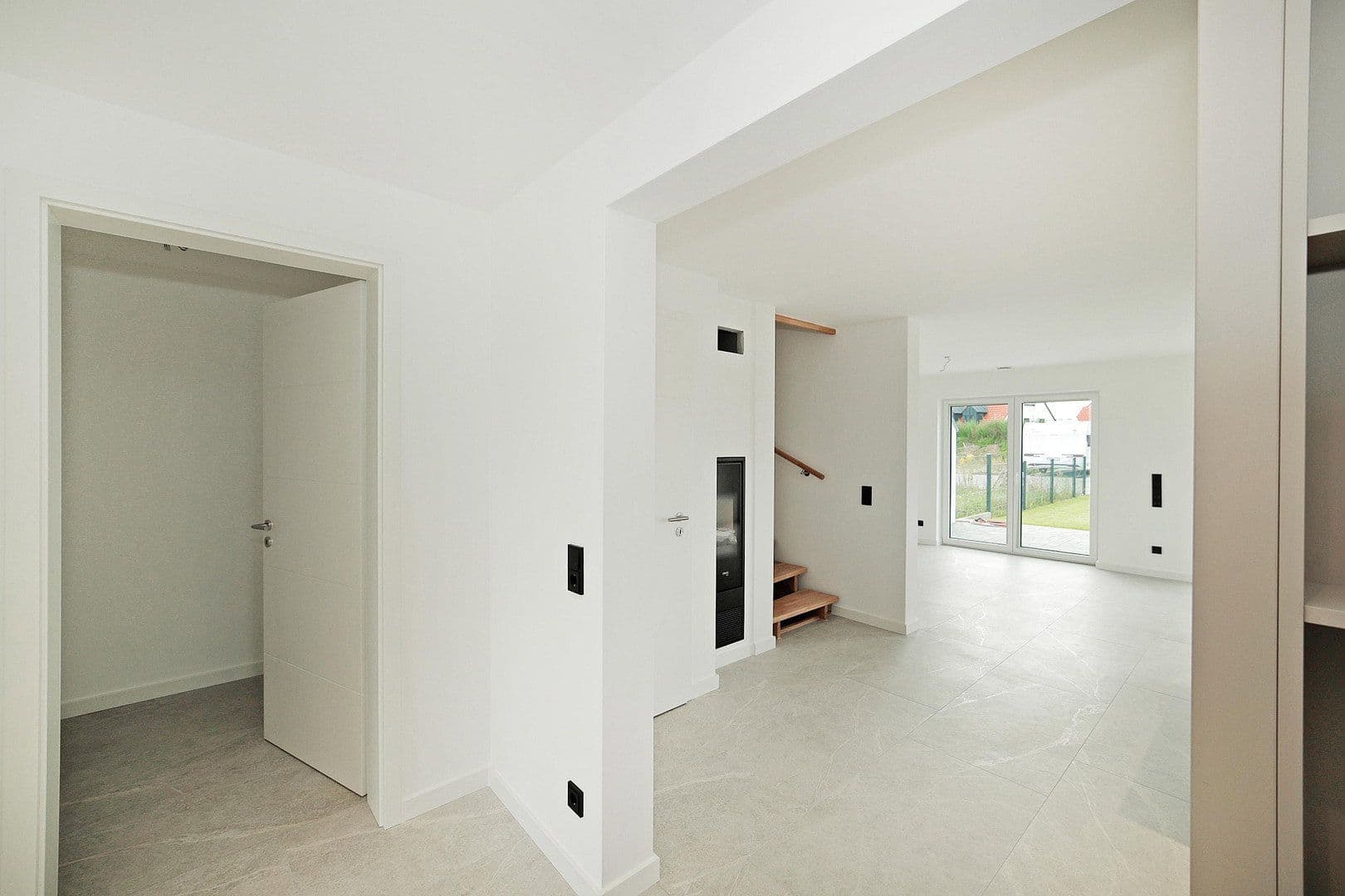 Prodej domu 164 m², pozemek 602 m², Zimmererweg 3, Bergkirchen, Bavorsko Prodej domu 164 m², pozemek 602 m², Zimmererweg 3, Bergkirchen, Bavorsko