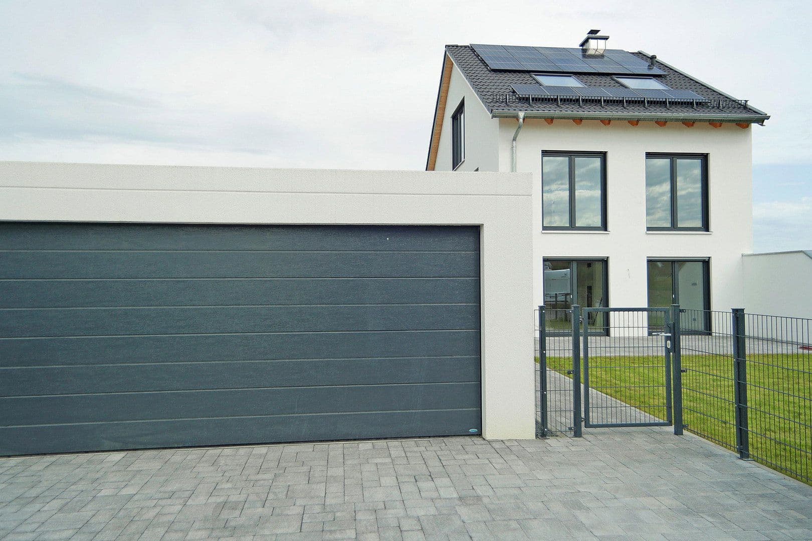 Prodej domu 164 m², pozemek 602 m², Zimmererweg 3, Bergkirchen, Bavorsko Prodej domu 164 m², pozemek 602 m², Zimmererweg 3, Bergkirchen, Bavorsko