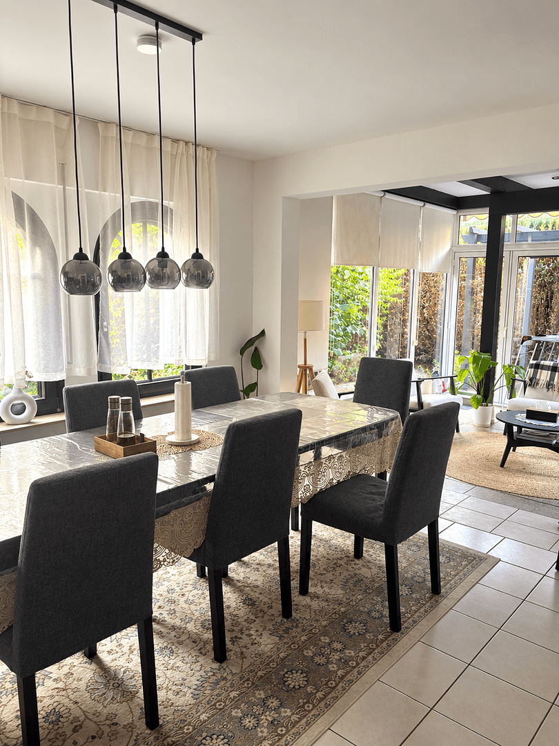 Pronájem domu 170 m², pozemek 460 m², Mühlheim am Main, Hessen Pronájem domu 170 m², pozemek 460 m², Mühlheim am Main, Hessen