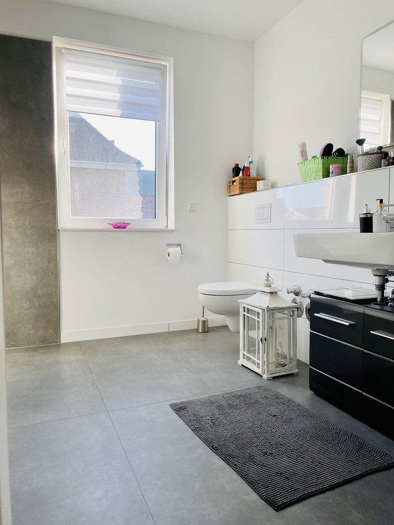 Pronájem bytu 3+1 95 m², Viersen, Severní Porýní-Vestfálsko Pronájem bytu 3+1 95 m², Viersen, Severní Porýní-Vestfálsko