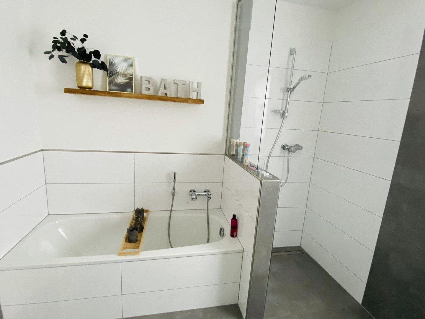 Pronájem bytu 3+1 95 m², Viersen, Severní Porýní-Vestfálsko Pronájem bytu 3+1 95 m², Viersen, Severní Porýní-Vestfálsko