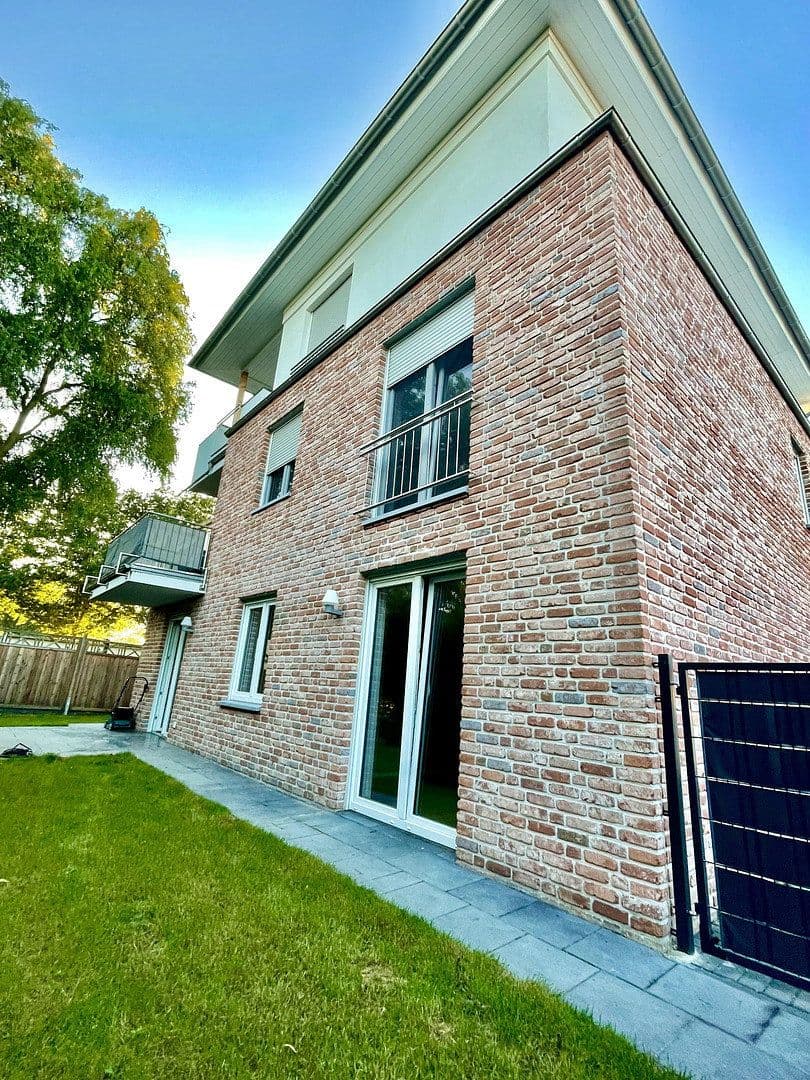 Pronájem bytu 3+1 95 m², Viersen, Severní Porýní-Vestfálsko Pronájem bytu 3+1 95 m², Viersen, Severní Porýní-Vestfálsko