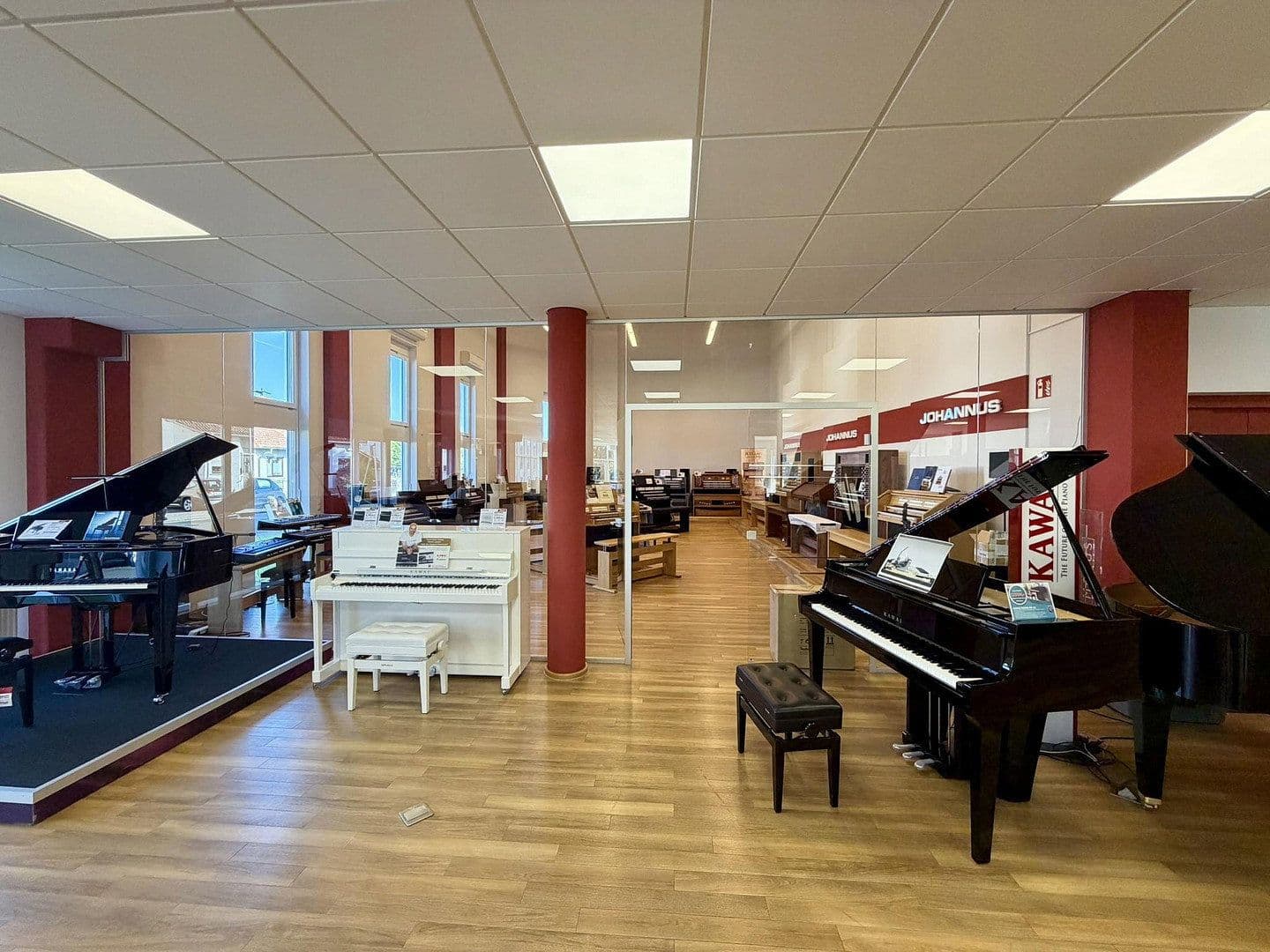 Prodej nebytového prostoru 2.277 m², Waldstraße 1a, Heusenstamm, Hessen Prodej nebytového prostoru 2.277 m², Waldstraße 1a, Heusenstamm, Hessen