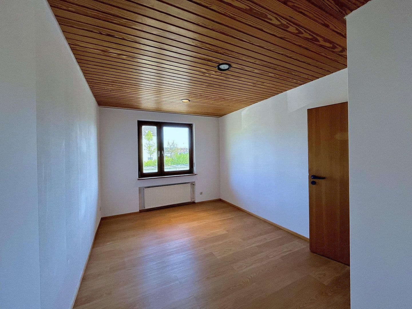 Prodej domu 160 m², pozemek 300 m², Mannheim, Bádensko-Württembersko Prodej domu 160 m², pozemek 300 m², Mannheim, Bádensko-Württembersko