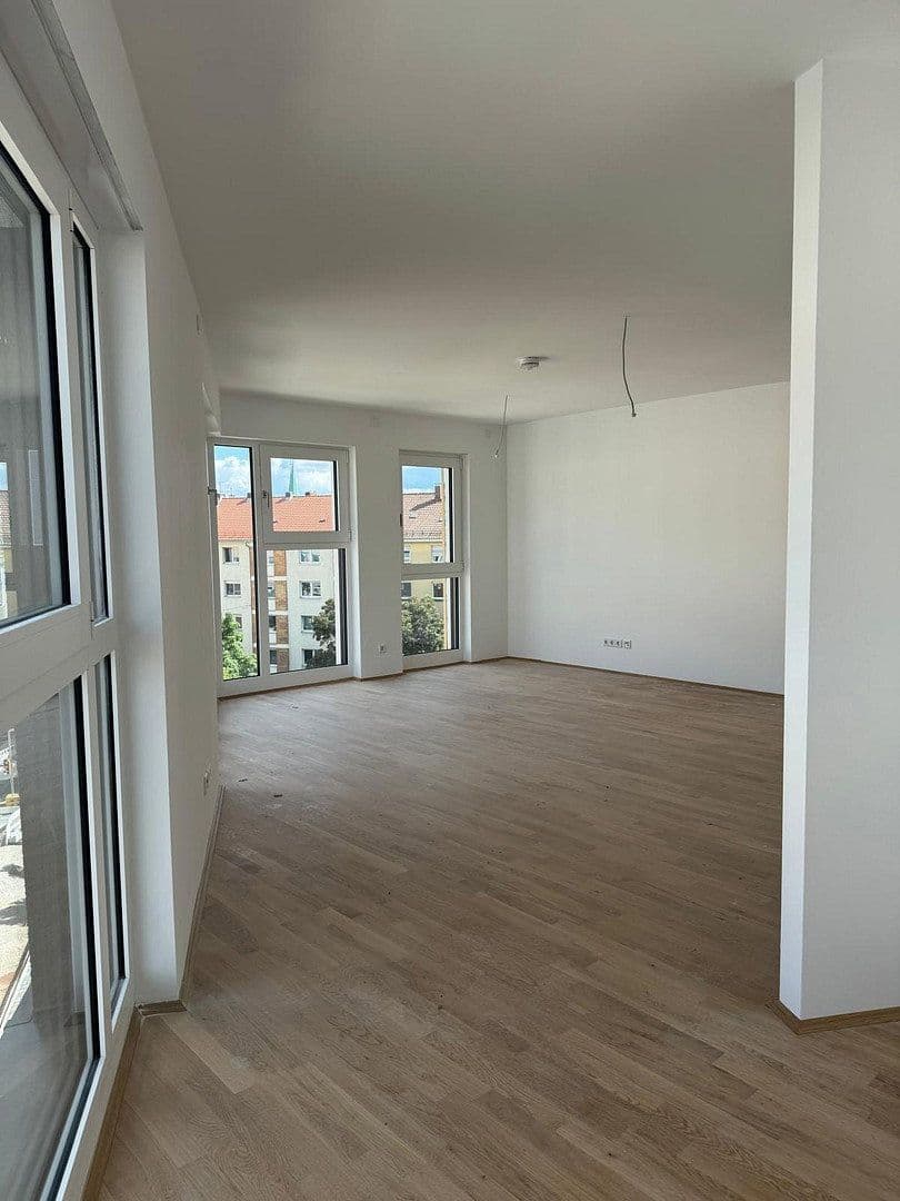 Pronájem bytu 1+1 43 m², Ludwig-Feuerbach Str. 4, Nuernberg, Bavorsko Pronájem bytu 1+1 43 m², Ludwig-Feuerbach Str. 4, Nuernberg, Bavorsko