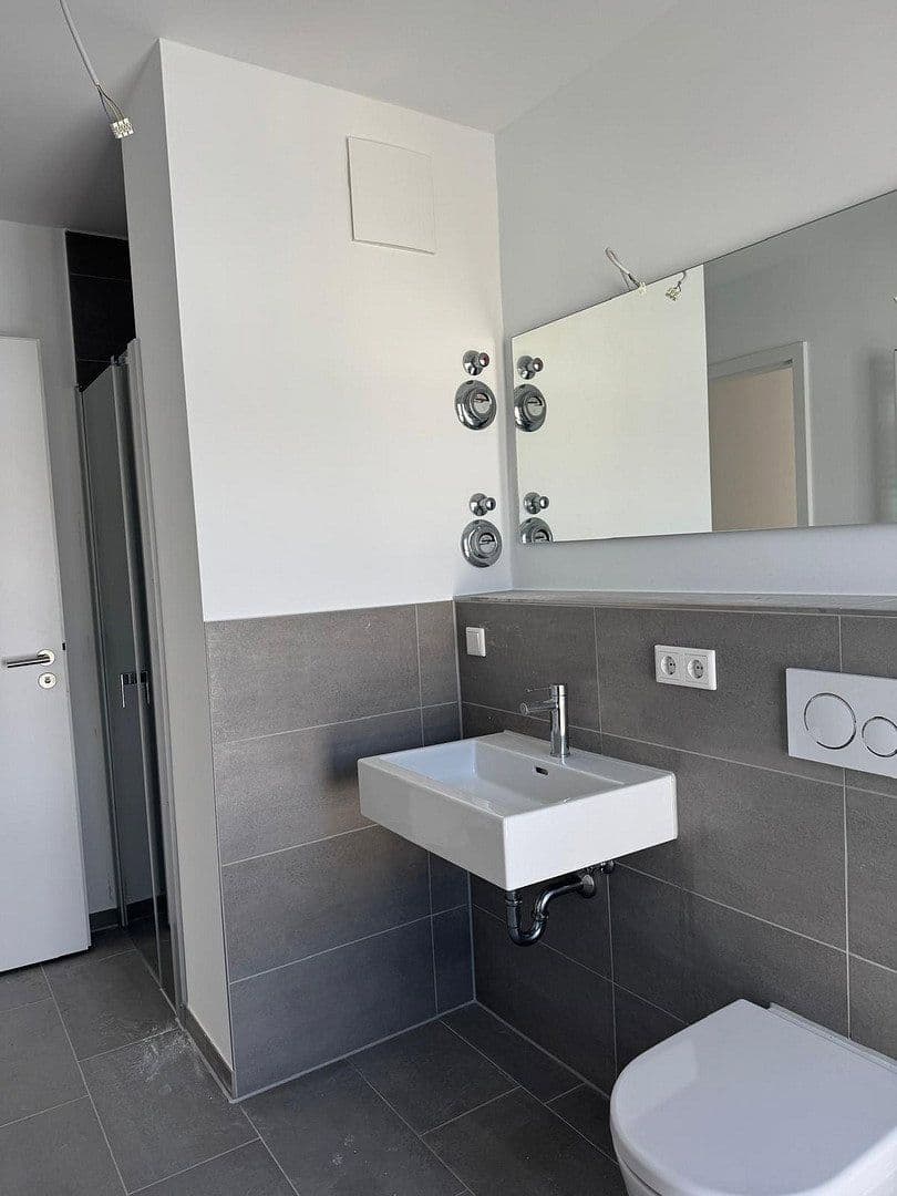 Pronájem bytu 1+1 43 m², Ludwig-Feuerbach Str. 4, Nuernberg, Bavorsko Pronájem bytu 1+1 43 m², Ludwig-Feuerbach Str. 4, Nuernberg, Bavorsko