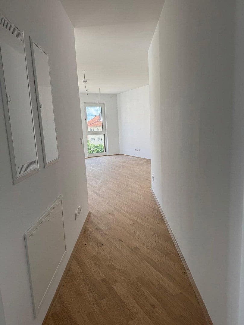 Pronájem bytu 1+1 43 m², Ludwig-Feuerbach Str. 4, Nuernberg, Bavorsko Pronájem bytu 1+1 43 m², Ludwig-Feuerbach Str. 4, Nuernberg, Bavorsko