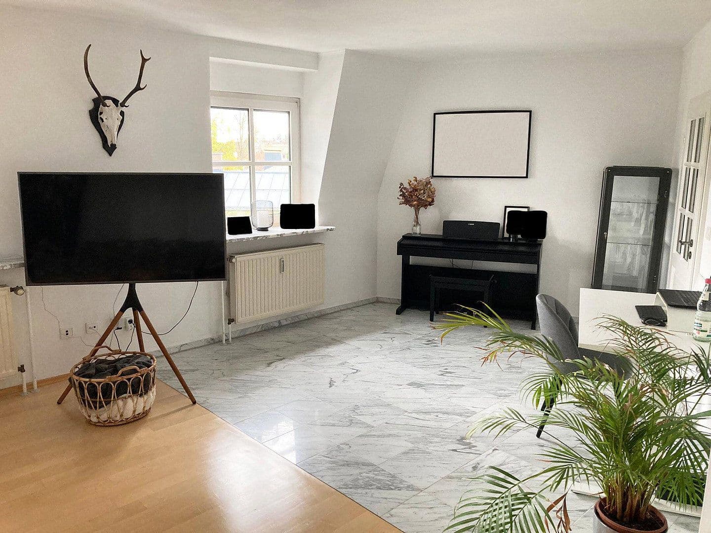 Pronájem bytu 2+1 78 m², Äußere Bayreuther Str. 45, Hof, Bavorsko Pronájem bytu 2+1 78 m², Äußere Bayreuther Str. 45, Hof, Bavorsko