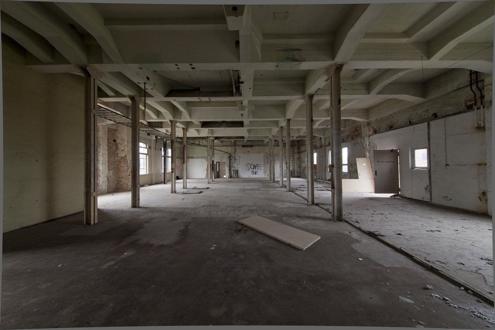 Prodej nebytového prostoru 7.655 m², Zhořelec, Sasko Prodej nebytového prostoru 7.655 m², Zhořelec, Sasko