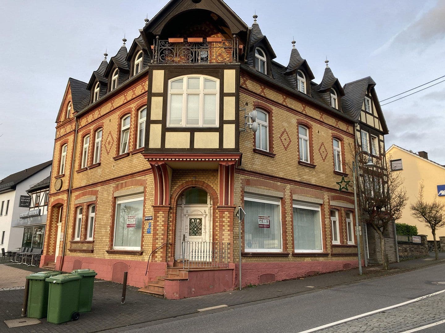 Prodej domu 453 m², pozemek 224 m², Hauptstraße 55, Asbach, Porýní-Falc Prodej domu 453 m², pozemek 224 m², Hauptstraße 55, Asbach, Porýní-Falc