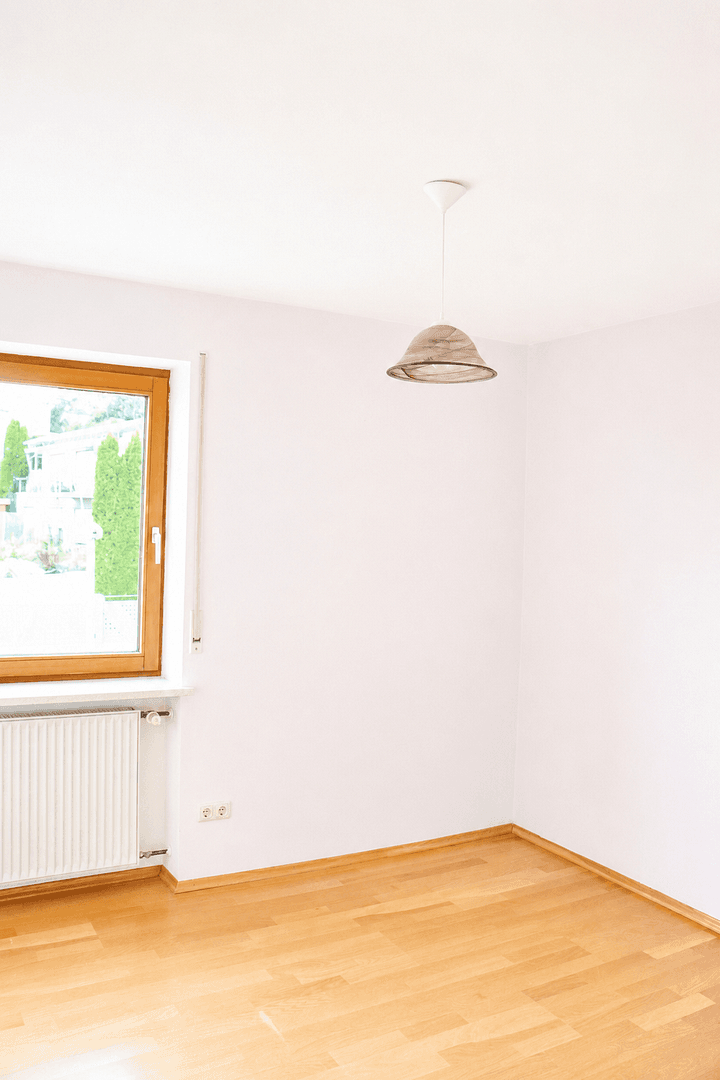 Prodej domu 160 m², pozemek 725 m², Marklkofen, Bavorsko Prodej domu 160 m², pozemek 725 m², Marklkofen, Bavorsko