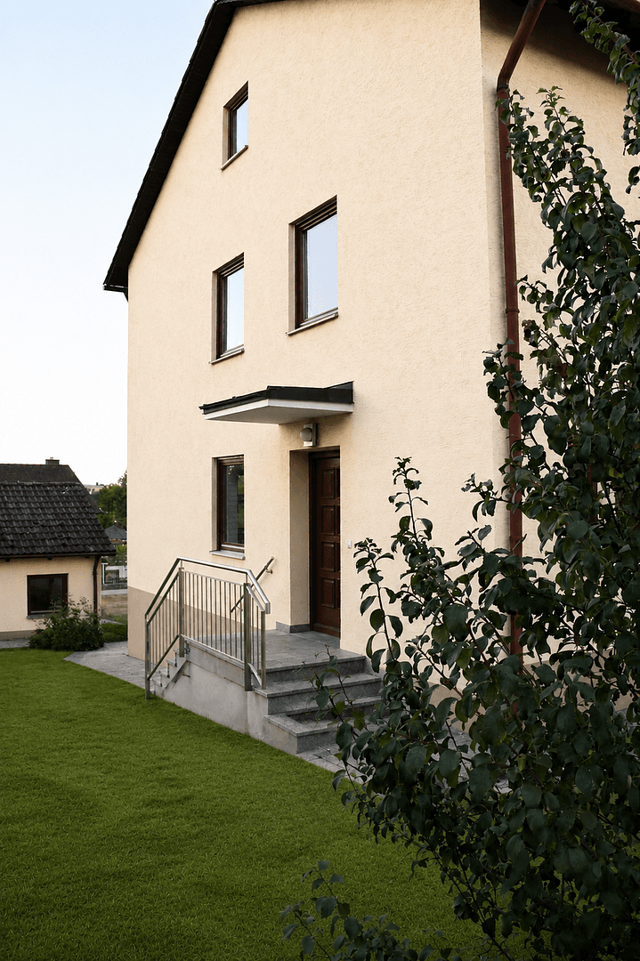 Prodej domu 160 m², pozemek 725 m², Marklkofen, Bavorsko Prodej domu 160 m², pozemek 725 m², Marklkofen, Bavorsko