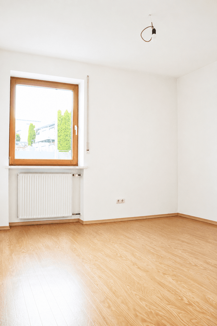 Prodej domu 160 m², pozemek 725 m², Marklkofen, Bavorsko Prodej domu 160 m², pozemek 725 m², Marklkofen, Bavorsko