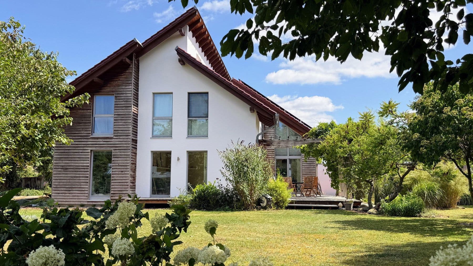 Prodej domu 224 m², pozemek 860 m², Minden, Severní Porýní-Vestfálsko Prodej domu 224 m², pozemek 860 m², Minden, Severní Porýní-Vestfálsko